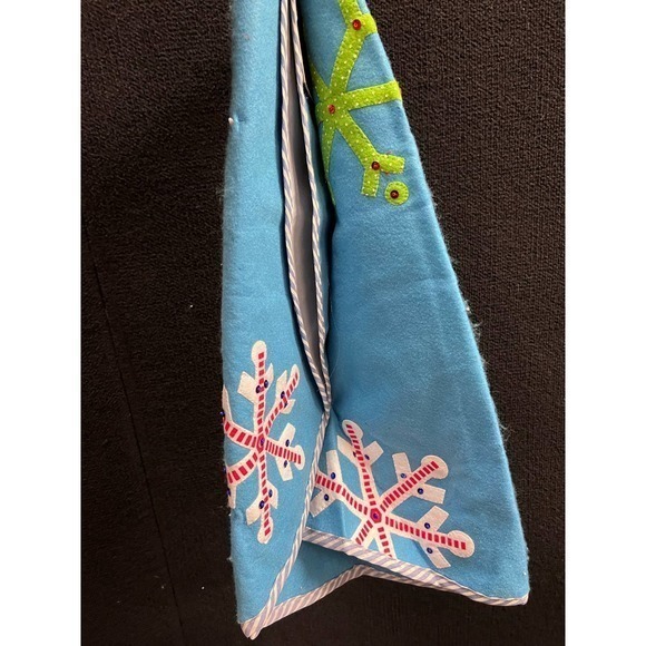 48 inch Blue felt‎ Christmas tree skirt - Picture 2 of 3